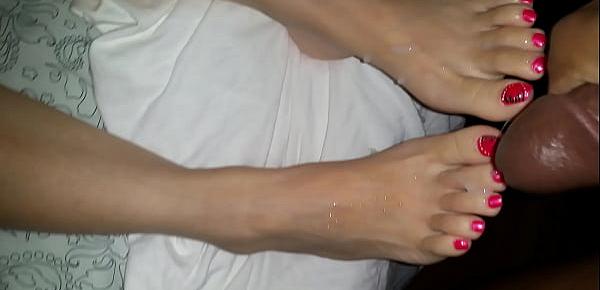  Footsie Cumshot